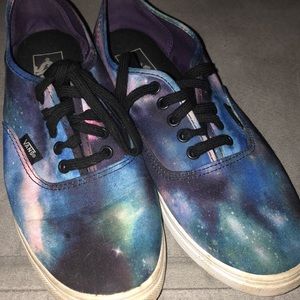 size 8.5 galaxy vans